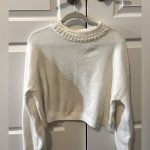 H&M Ivory sweater Cropped